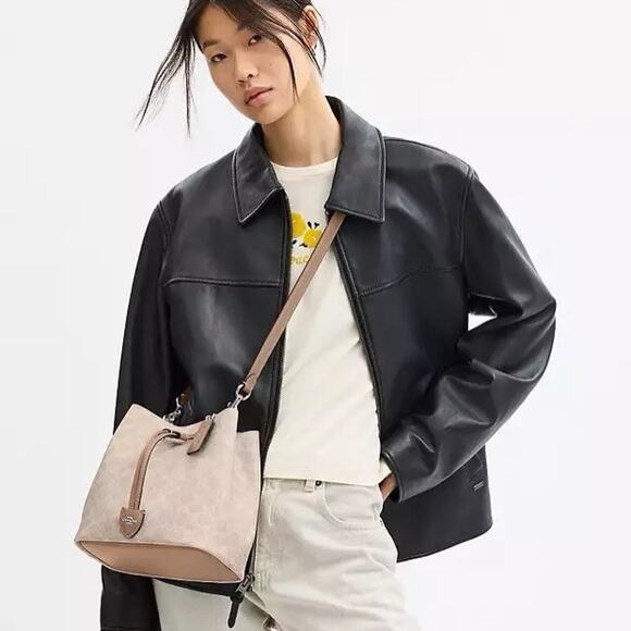 NWT Coach Rowan Bucket Bag In Signature Canvas CBH07 Silver/Sand/Taupe - Picture 5 of 10